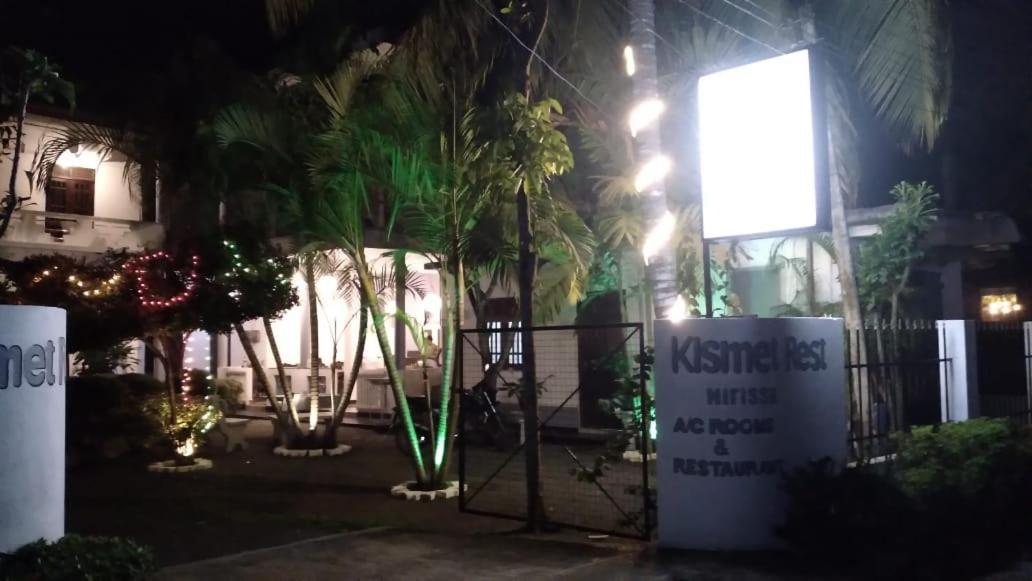 Hotel Kismet Rest Mirissa Esterno foto